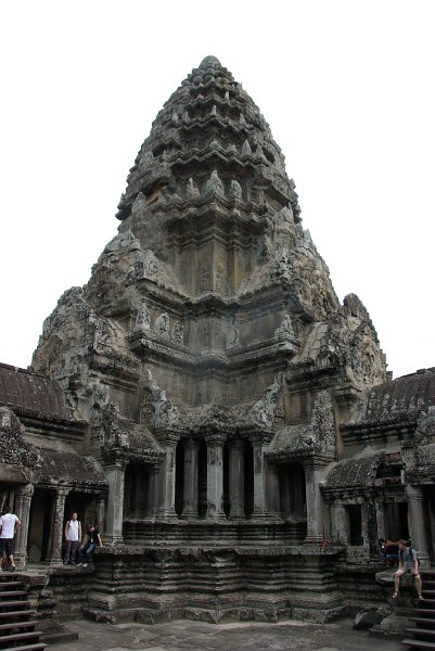 IMGP7044.JPG - Zentraler Turm in Ankor Wat