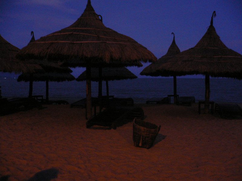 IMGP8343a.JPG - Strand von Nha trang bei Nacht