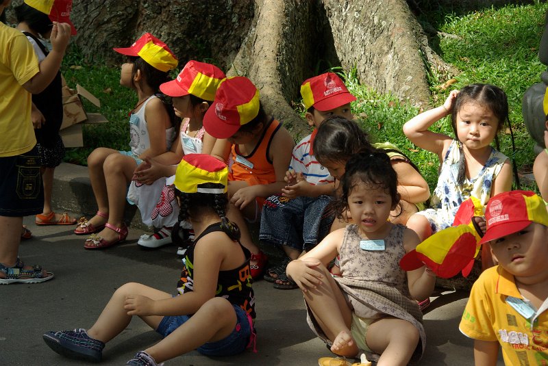 IMGP8460.JPG - Kindergärtler im Zoo in Saigon