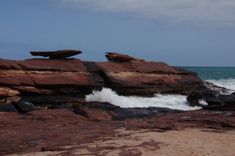 Australia12-161_tifj.jpg - Mushroom Rock