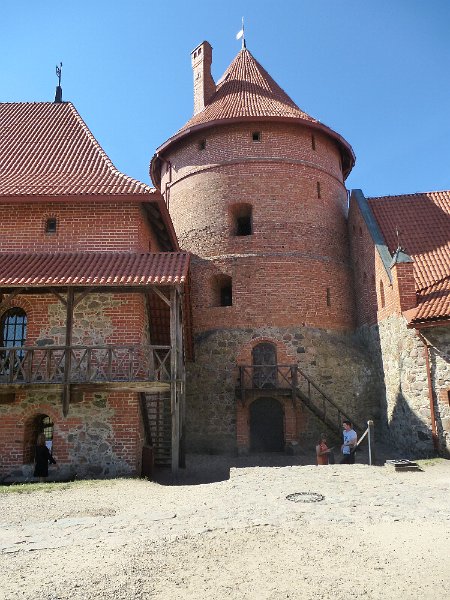 Baltikum-P681.JPG - Innenhof der Burg Trakai