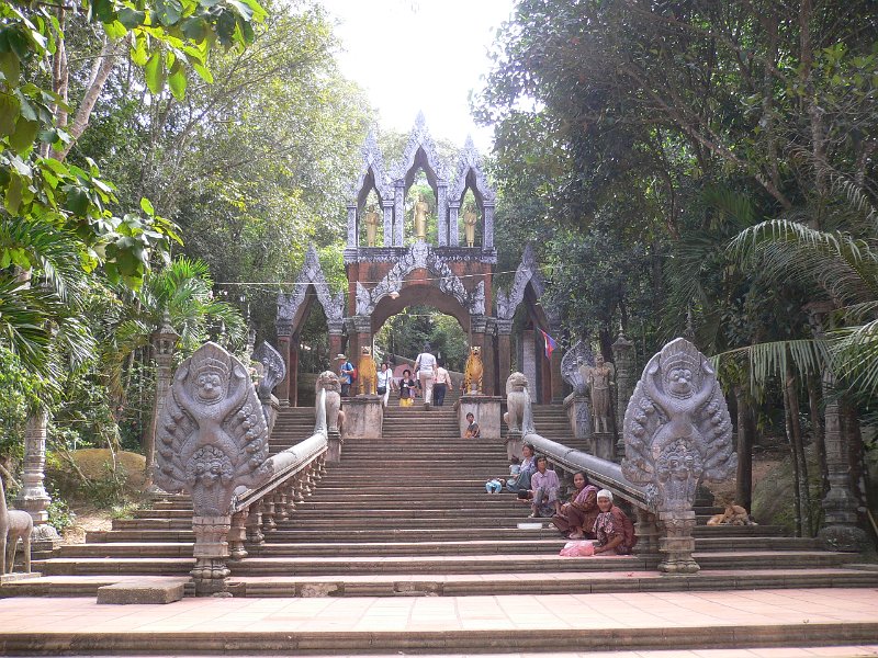 IMGP7188a.JPG - Tempel auf dem Phnom Kulen