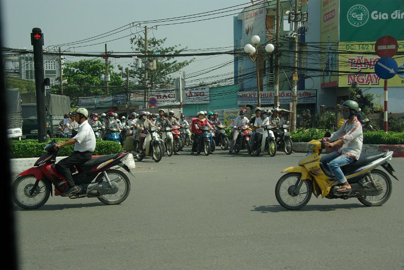 IMGP8364.JPG - HCMC: 10 Millionen Einwohner - 5 Millionen Motorräder