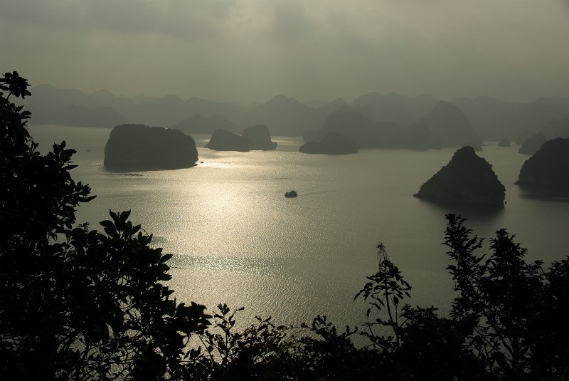 IMGP7444.JPG - Halong: vom Ti Top