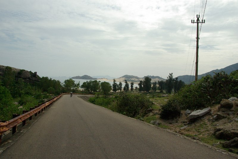 IMGP8060.JPG - Schöne Strasse, herrliche Landschaft und keine anderen Touristen