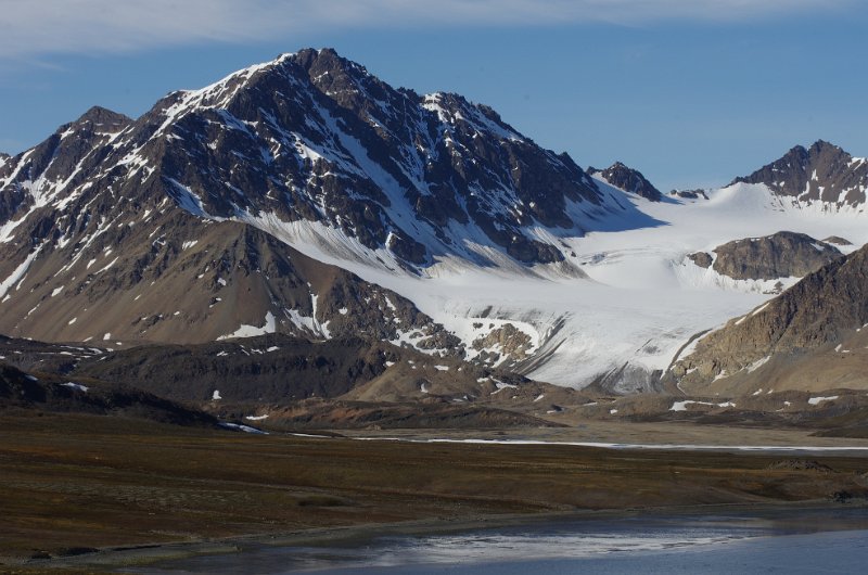 IMGP9797.jpg - Mächtige Berge auf Hornsund